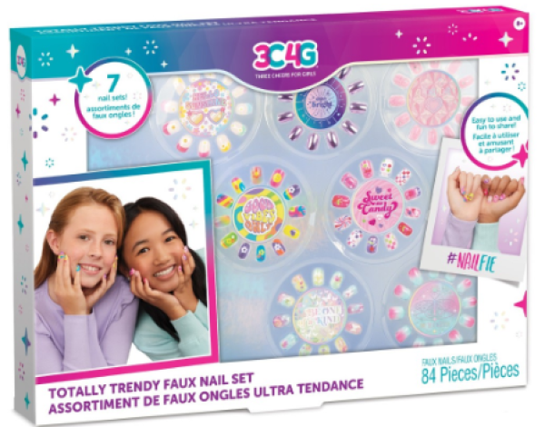 TOTALLY TRENDY FAYX NAIL SET (KINA)